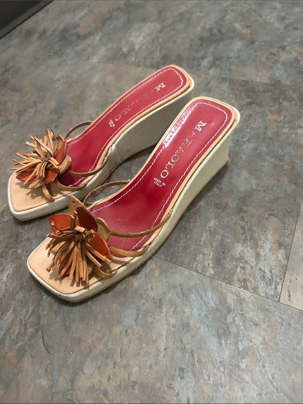 MARAOLO Beige Leather Flower Detail Slide Sandals Size 8